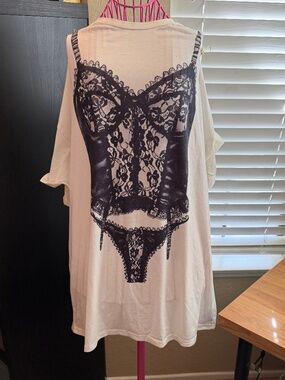 Oversize Lingerie T-shirt